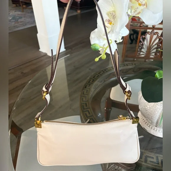 🤍🤍MANU ATELIER BAGUETTE/SHOULDER SOFT CALF LEATHER BAG!🤍🤍 - Picture 2 of 10